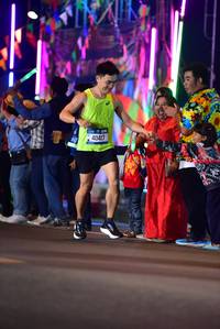 BIB: 40417
                            <button type="button" onclick="openModal(20499735)" class="btn btn-primary btn-sm float-right btn-popup" data-toggle="modal" data-target=".modal-high-quality">
                        <i class="fas fa-shopping-cart"></i> Add to Cart
                    </button>
                                            <button type="button" onclick="isThisMe(20499735, true)" class="btn btn-success btn-sm float-right btn-popup btn-isme hidden" data-toggle="tooltip" data-placement="bottom" title="นี่คือรูปของคุณใช่ไหม คลิกที่นี่เพื่อเอาเข้าอัลบั้ม">
                        <i class="fas fa-plus"></i> Add to album
                    </button>
                    <button type="button" onclick="isThisMe(20499735, false)" class="btn btn-warning btn-sm float-right btn-popup btn-isnotme hidden">
                        <i class="fas fa-ban"></i> Remove from album
                    </button>